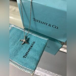 ❌SOLD❌Tiffany & Co Elsa Peretti Sterling Silver Starfish Pendant Necklace *MINT*